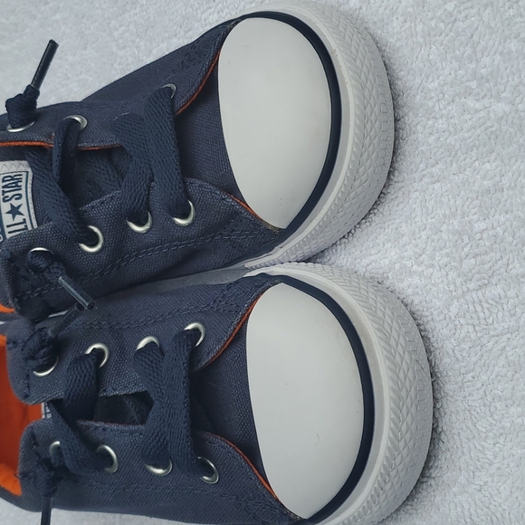 *SOLD* Converse - Picture 9 of 9